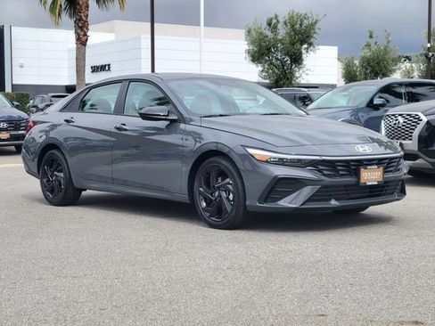 New 2026 Hyundai Elantra Sport FWD image 30