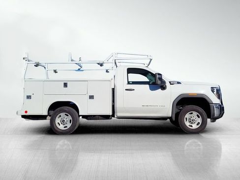 Used 2024 GMC Sierra 2500 Pro w/ Convenience Package RWD image 4