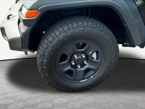 Used 2018 Jeep Wrangler Unlimited Sport AWD/4WD image 32