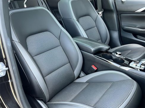 Used 2019 INFINITI QX30 Premium w/ Navigation Package image 44