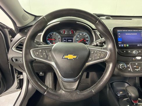 Used 2021 Chevrolet Malibu RS FWD image 13