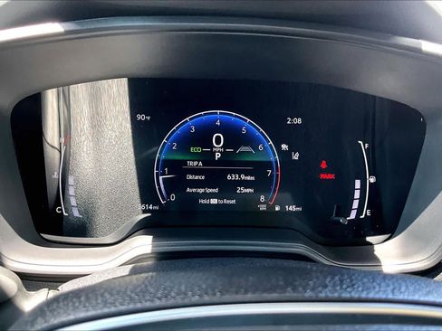 Used 2026 Toyota Corolla SE FWD image 25