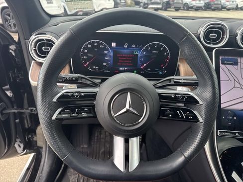 Used 2023 Mercedes-Benz GLC 300 GLC 300 image 22