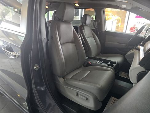 Used 2018 Honda Odyssey EX-L image 15