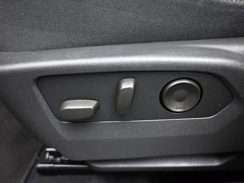 Used 2021 Buick Envision Essence AWD/4WD image 13