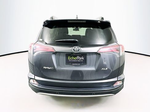 Used 2018 Toyota RAV4 XLE FWD image 7