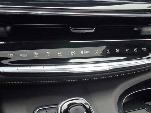 Certified 2024 Cadillac Escalade Sport w/ LPO, ONYX Package image 18