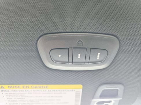 Used 2024 Jeep Grand Cherokee Limited w/ Black Appearance Package image 37