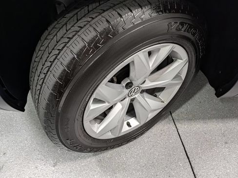 Used 2018 Volkswagen Atlas SE AWD/4WD image 10