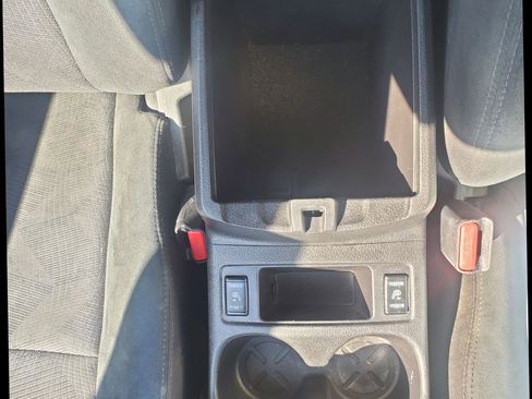 Used 2016 Nissan Rogue SV w/ SV Premium Package image 33