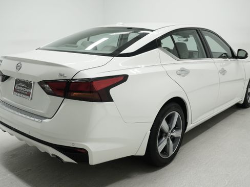 Used 2021 Nissan Altima 2.5 SL FWD image 4
