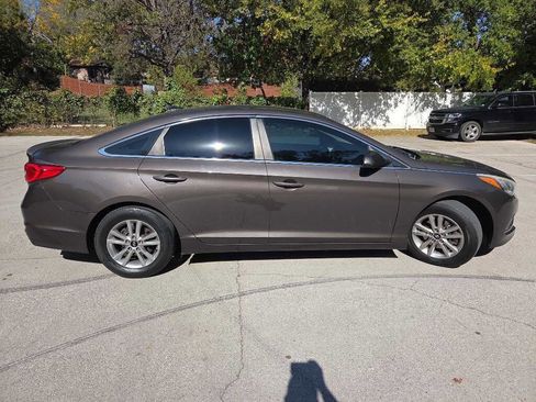 Used 2016 Hyundai Sonata SE image 7