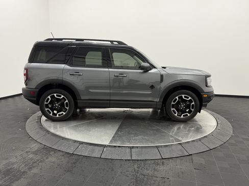 Used 2024 Ford Bronco Sport Outer Banks w/ Tech Package AWD/4WD image 8