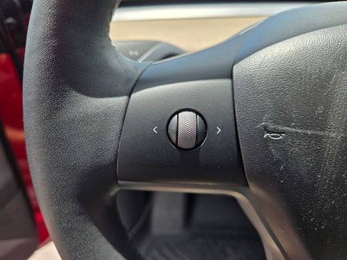 Used 2021 Tesla Model Y 2WD image 28