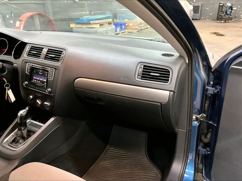Used 2017 Volkswagen Jetta S FWD image 13