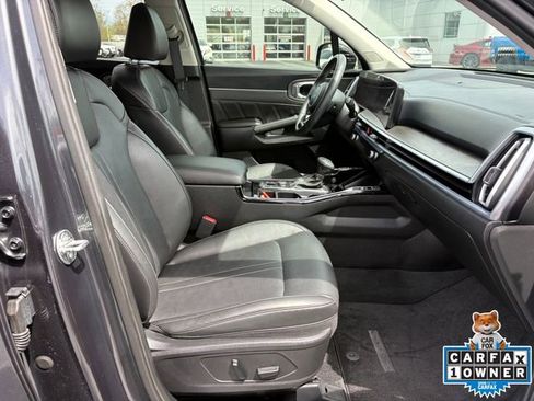 Used 2024 Kia Sorento SX image 18