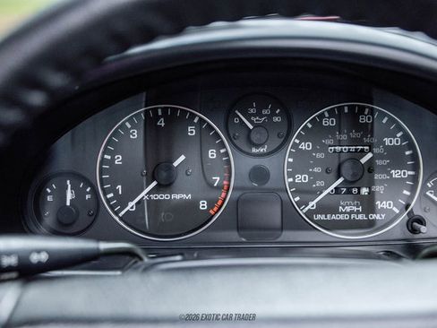 Used 1990 MAZDA MX-5 Miata RWD image 32