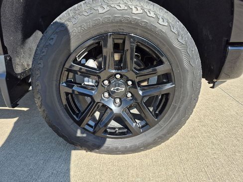 Used 2024 Chevrolet Silverado 1500 LT Trail Boss w/ LT Trail Boss Premium Package image 10