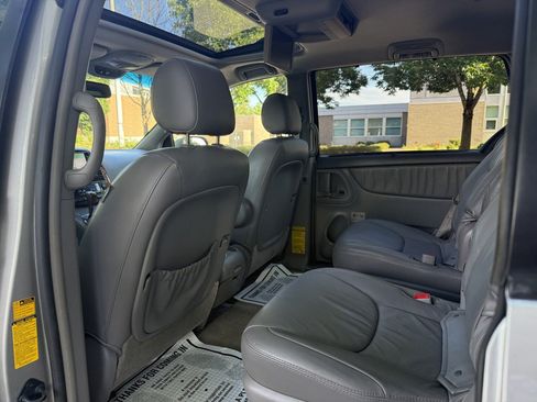 Used 2008 Toyota Sienna XLE AWD/4WD image 20