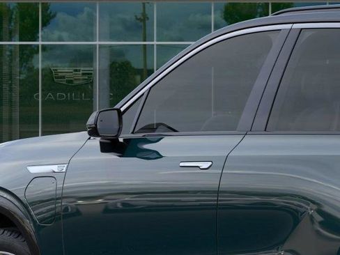 New 2026 Cadillac Vistiq Luxury w/ LPO, Floor Liner Package AWD/4WD image 12