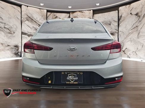 Used 2020 Hyundai Elantra SEL FWD image 7