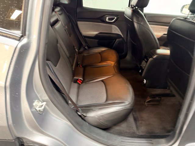 Used 2023 Jeep Compass Latitude w/ Convenience Group AWD/4WD image 44