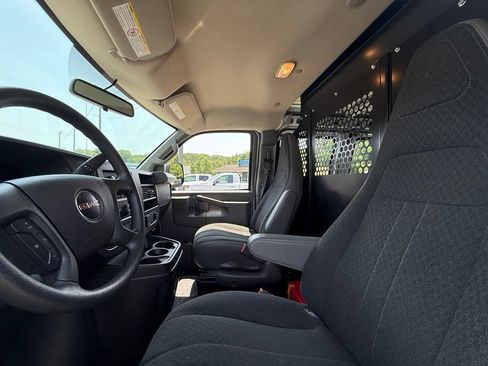 Used 2025 GMC Savana 2500 w/ Driver Convenience Package RWD image 40