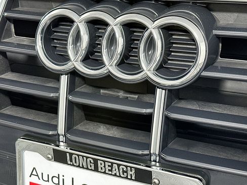 Used 2023 Audi Q5 2.0T Premium w/ Convenience Package image 15