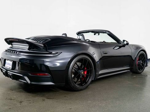 Used 2025 Porsche 911 Carrera 4 GTS AWD/4WD image 8