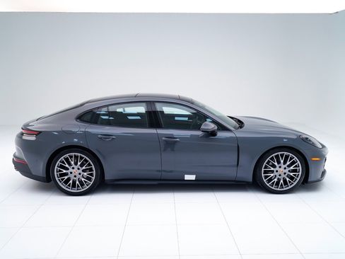New 2026 Porsche Panamera image 8