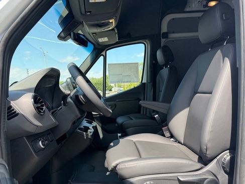 New 2026 Mercedes-Benz Sprinter 2500 image 13