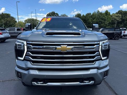 Used 2024 Chevrolet Silverado 2500 High Country w/ High Country Premium Package AWD/4WD image 43