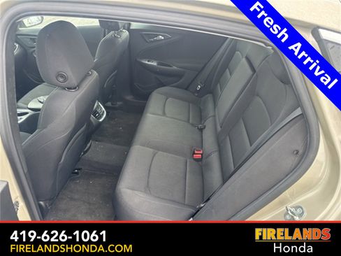 Used 2016 Chevrolet Malibu LT image 22