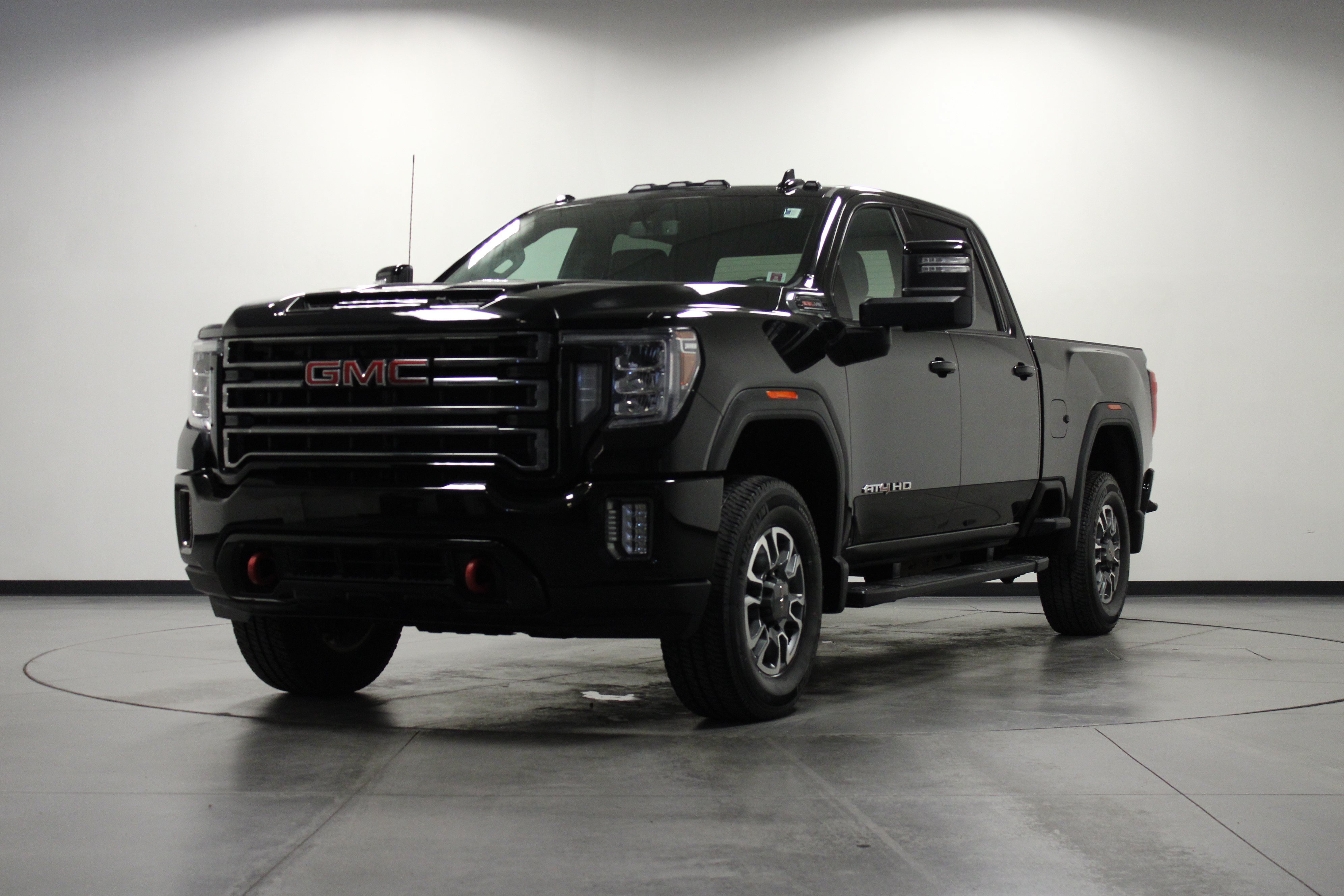 Used 2021 GMC Sierra 2500 AT4 AWD/4WD image 8