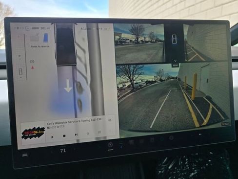 Used 2025 Tesla Cybertruck AWD Crew Cab image 63