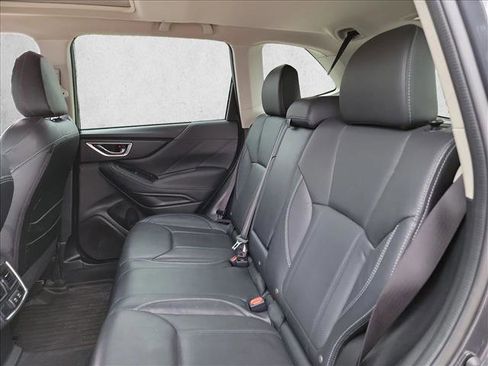 Used 2020 Subaru Forester Limited w/ Popular Package #3 AWD/4WD image 9