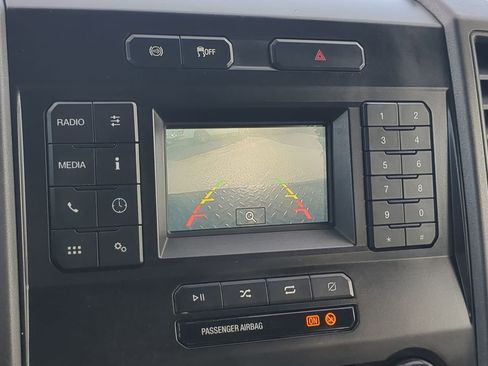 Used 2022 Ford F550 XL w/ Power Equipment Group image 18