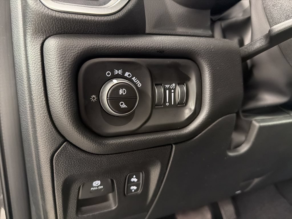 New 2026 RAM 1500 Big Horn AWD/4WD image 16