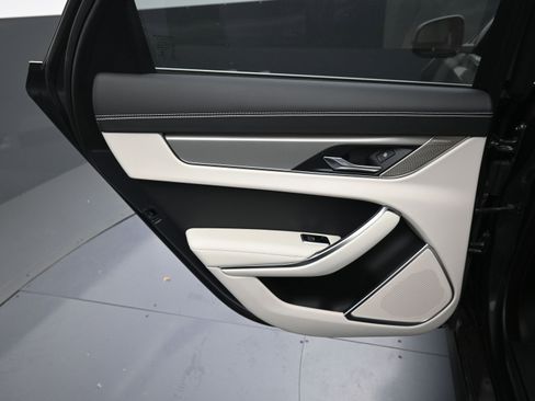 Used 2024 Jaguar XF R-Dynamic SE image 13