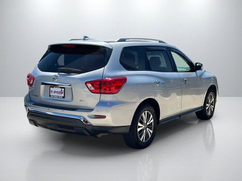 Used 2020 Nissan Pathfinder SL image 5