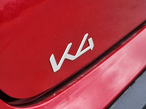 New 2025 Kia K4 EX image 8