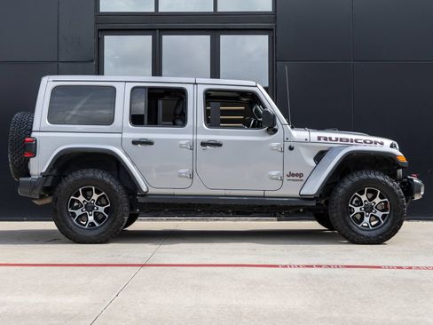 Used 2019 Jeep Wrangler Unlimited Rubicon AWD/4WD image 10