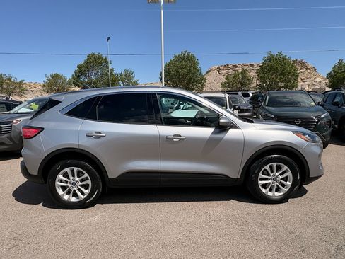 Used 2021 Ford Escape SE w/ Convenience Package AWD/4WD image 6