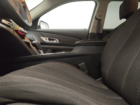 Used 2017 GMC Terrain SLE FWD image 17