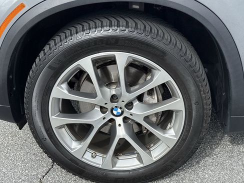 Used 2024 BMW X5 xDrive40i w/ Premium Package image 36