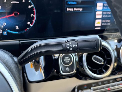 Used 2023 Mercedes-Benz GLA 250 image 21