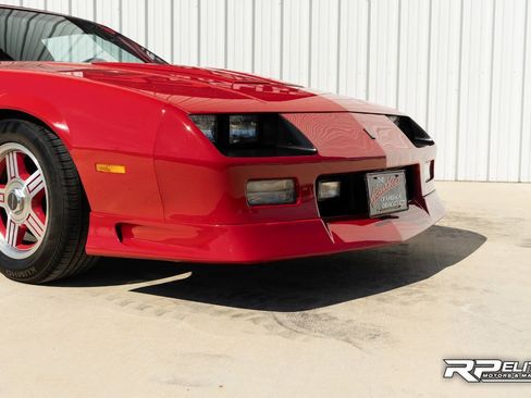 Used 1991 Chevrolet Camaro Z28 RWD image 24