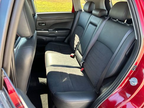 Used 2024 Mitsubishi Outlander Sport SE image 21