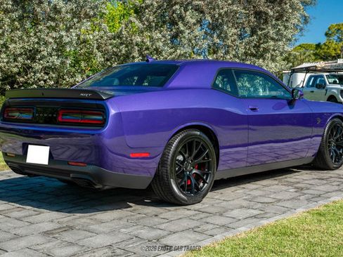 Used 2016 Dodge Challenger SRT Hellcat image 8