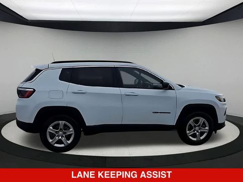Used 2024 Jeep Compass Latitude AWD/4WD image 7